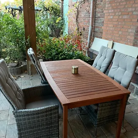 Mr - Emma Apartmán *